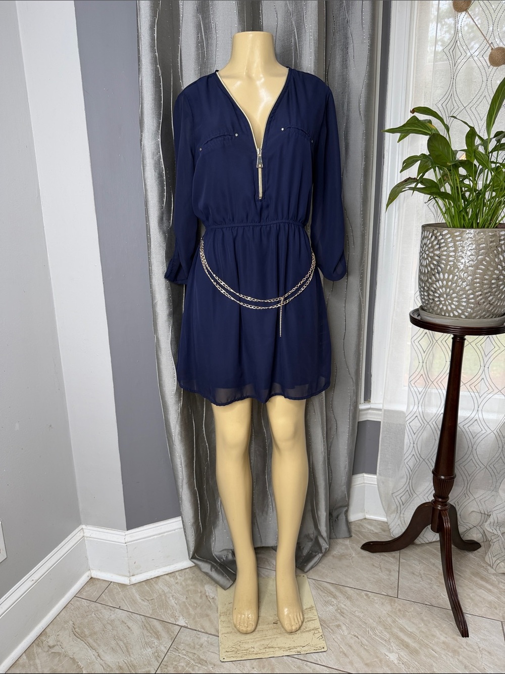 J for Justify Women’s Navy Long-Sleeve Chiffon Dress with Chain Belt Sz XL
